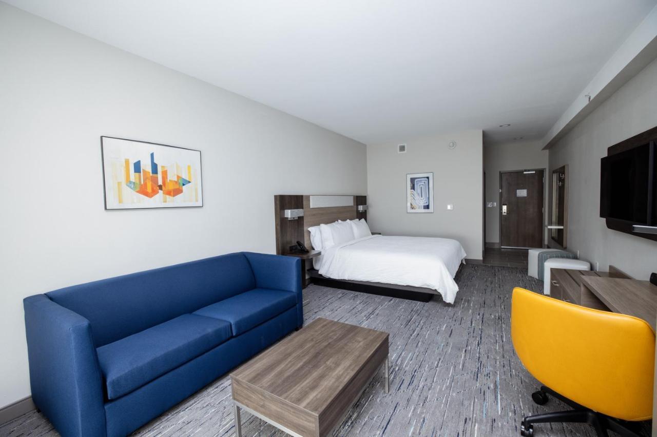 Holiday Inn Express & Suites Tampa Stadium - Airport Area By Ihg Dış mekan fotoğraf