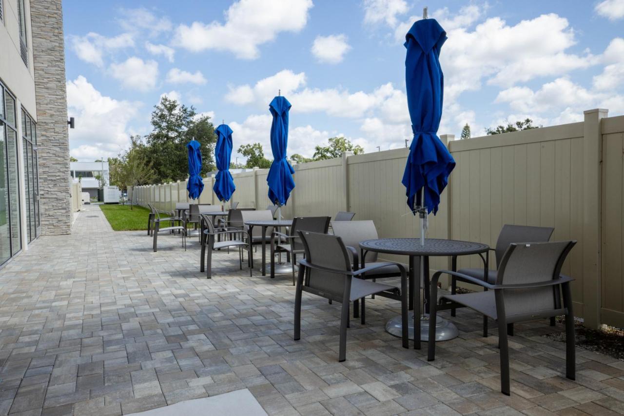 Holiday Inn Express & Suites Tampa Stadium - Airport Area By Ihg Dış mekan fotoğraf
