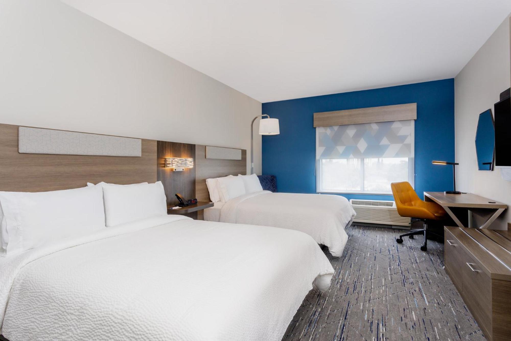 Holiday Inn Express & Suites Tampa Stadium - Airport Area By Ihg Dış mekan fotoğraf