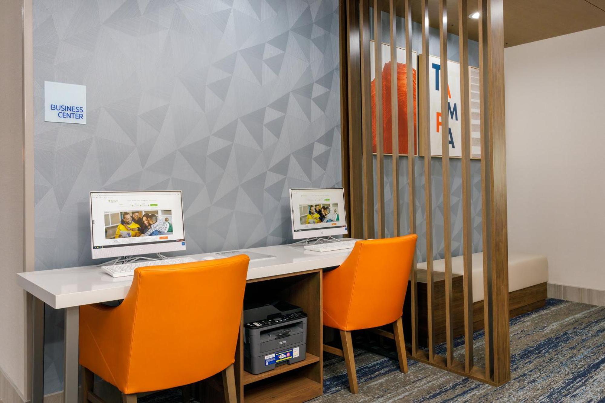 Holiday Inn Express & Suites Tampa Stadium - Airport Area By Ihg Dış mekan fotoğraf