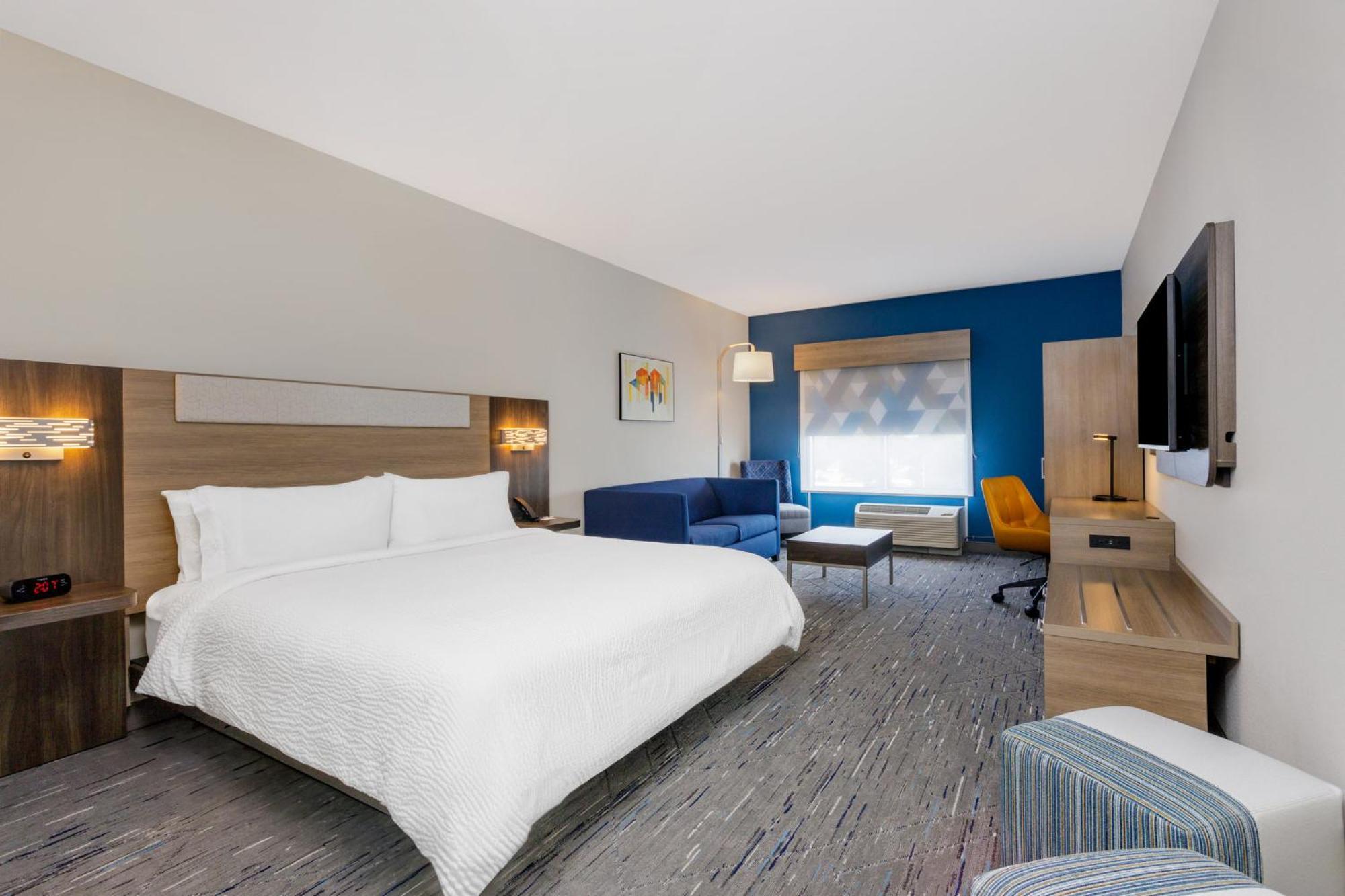 Holiday Inn Express & Suites Tampa Stadium - Airport Area By Ihg Dış mekan fotoğraf