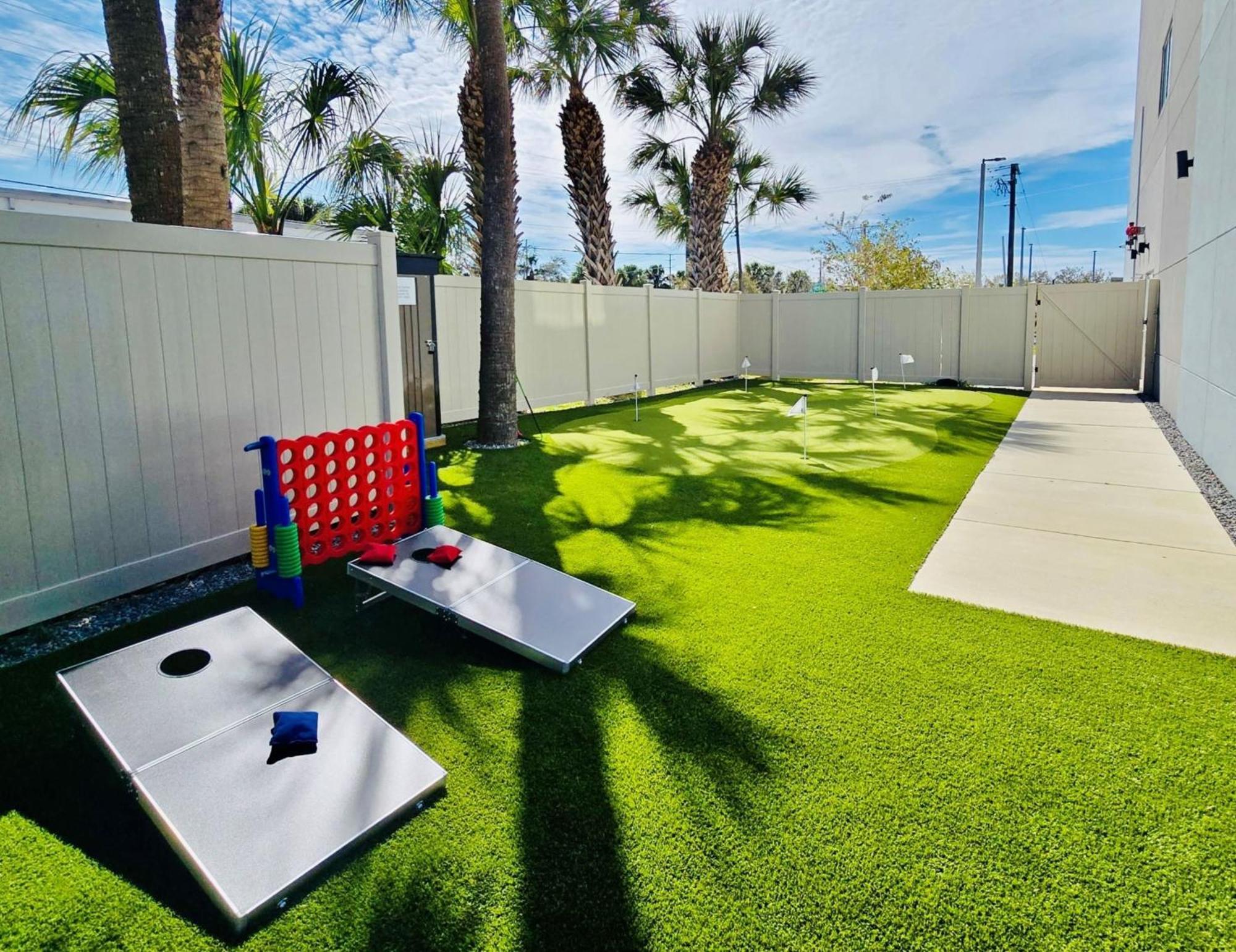 Holiday Inn Express & Suites Tampa Stadium - Airport Area By Ihg Dış mekan fotoğraf